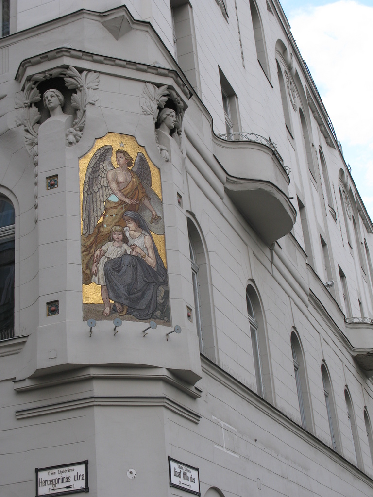 Main image